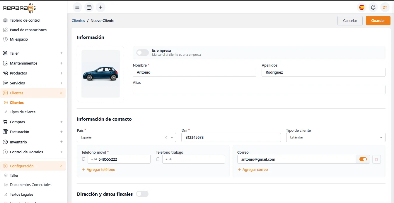 Formulari d'alta de client amb dades fiscals, contacte i preferències de comunicació